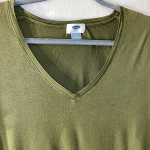 Olive Old Navy VNeck SZ M
